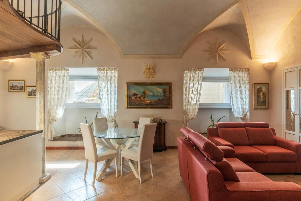 Palazzo Altieri Elegant Apartment Рим Екстериор снимка