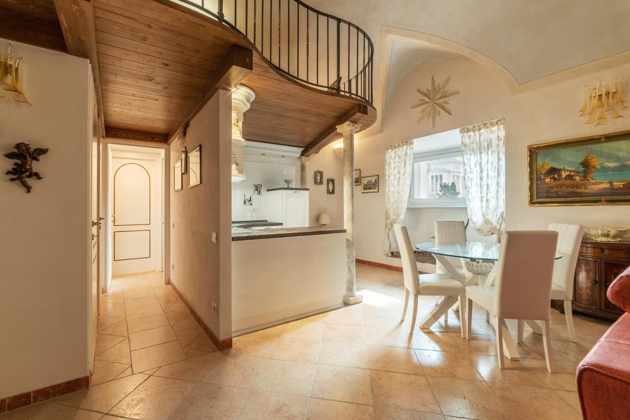 Palazzo Altieri Elegant Apartment Рим Екстериор снимка
