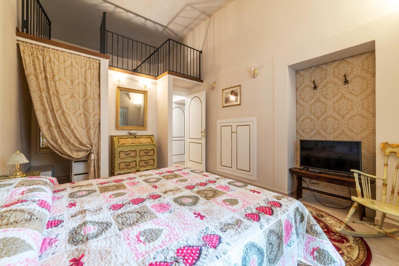 Palazzo Altieri Elegant Apartment Рим Екстериор снимка